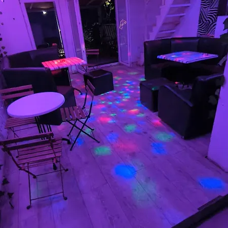 Apartment Cunami Kuca Za Zurke 3 Voznja Gliserom
